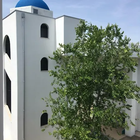 Santorini 公寓 *